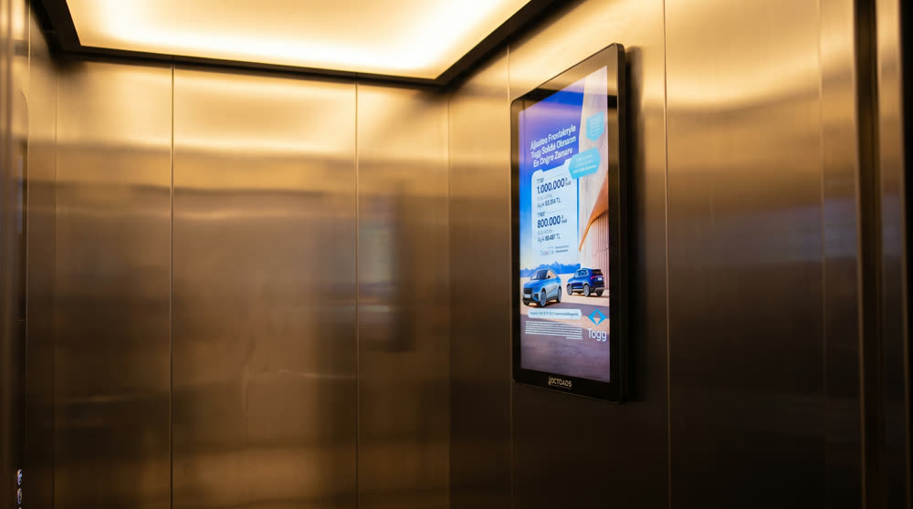OctoAds Konut Asansör Dijital Ekran Ağı advertising view 3