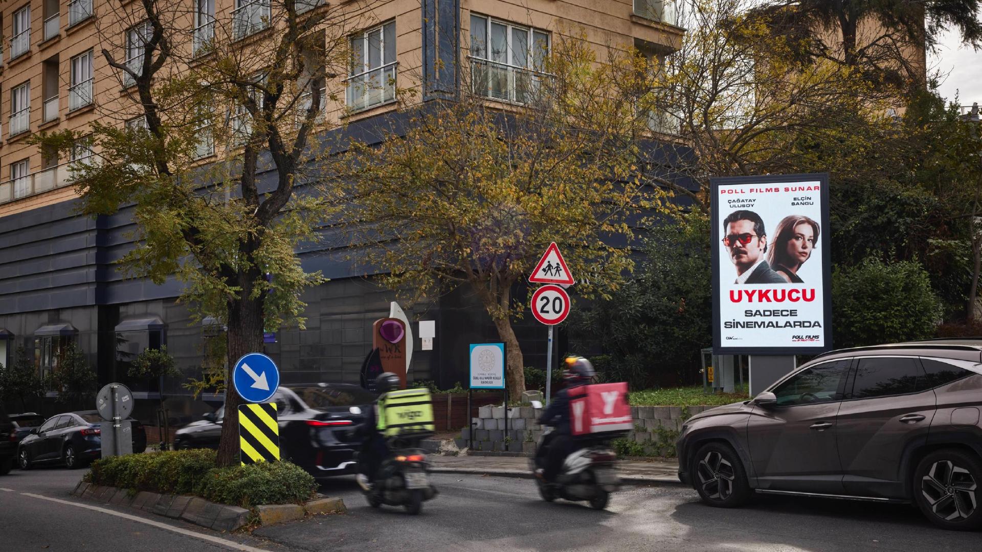 Rubicon İstanbul Beşiktaş Dijital OOH Network advertising view 1