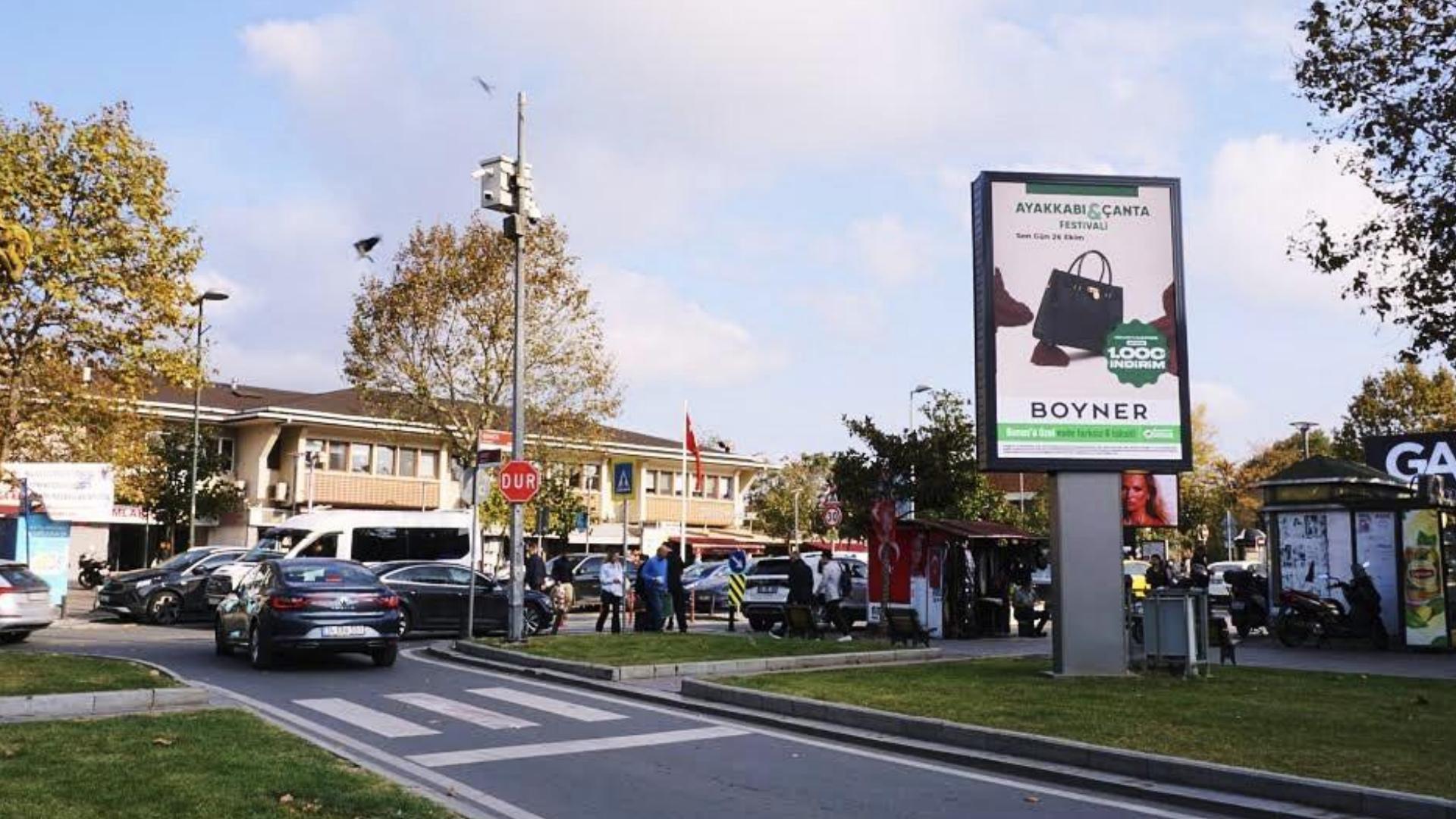 Rubicon İstanbul Beşiktaş Dijital OOH Network advertising view 9